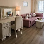 White Rock Castle & Otel
