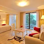 White Rock Castle & Otel 3*