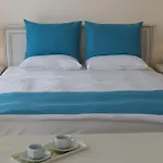 Otel White Rock Castle & 3*