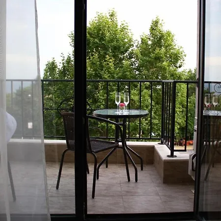 Hotell White Rock Castle & Baltjik