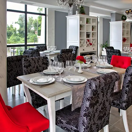 Hotell White Rock Castle & Baltjik