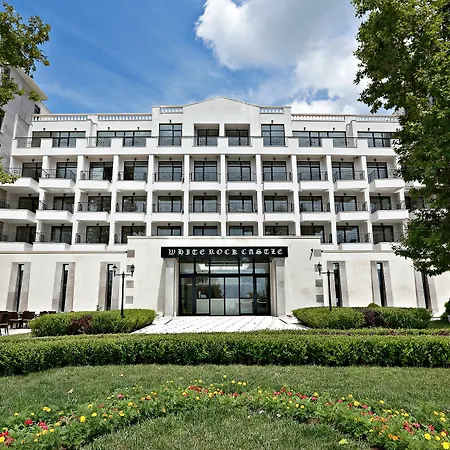 Hotell White Rock Castle & Baltjik