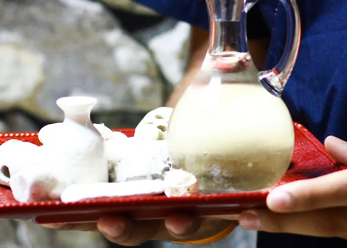 White Rock Castle & 3*