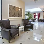 White Rock Castle & Hotel