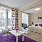 Hotel White Rock Castle & 3*