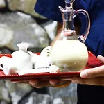 White Rock Castle & 3*