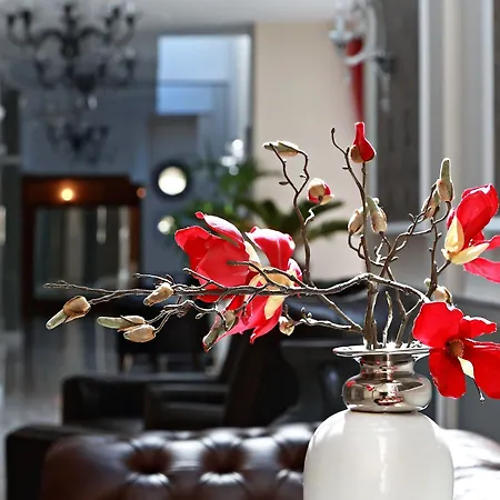 White Rock Castle Hotel & Wellness Club 3*