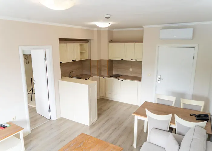 White Rock Castle & Hotel 3*