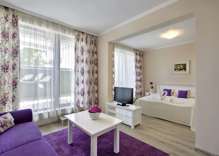 Ξενοδοχείο White Rock Castle & 3*