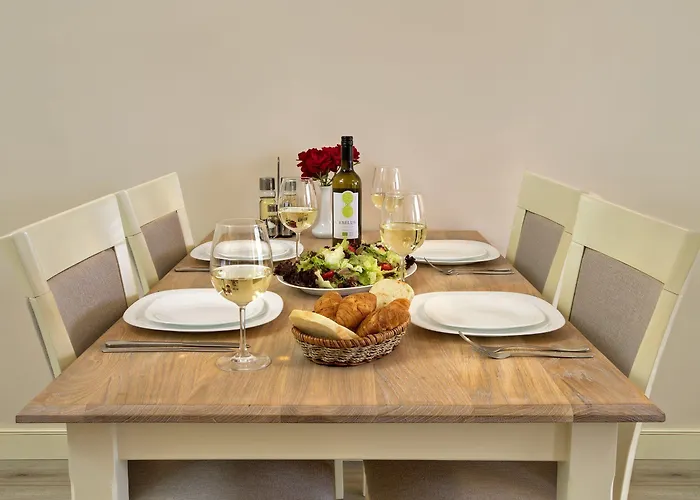 White Rock Castle & 3* Μπαλτσίκ