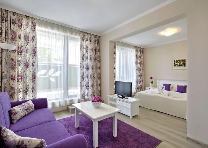 Ξενοδοχείο White Rock Castle & Μπαλτσίκ