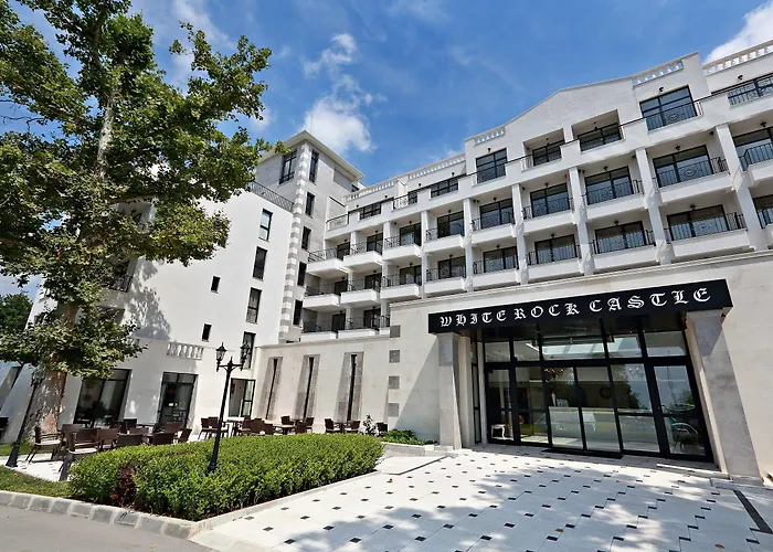 White Rock Castle & Hotel