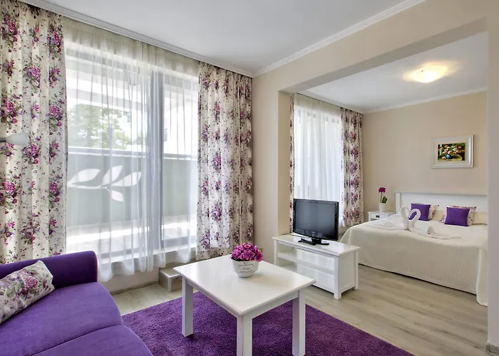 White Rock Castle & Ξενοδοχείο 3*